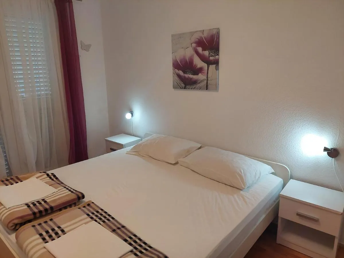 Apartments Gojka Miocevic 0*, Biograd Na Moru